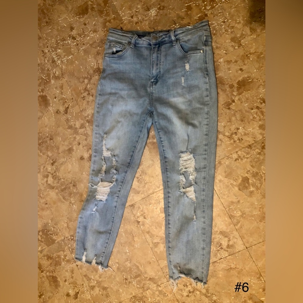 Risen Jeans
Stylish Light Blue Distressed Women Jeans